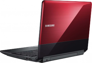 SAMSUNG 15.6 LED 1366x768, Core™ i5-480 Processzor 2.66GHz, 4GB, 320GB, nVidia GF315M, Win 7 HPrem 64bit, 6cell, Piros