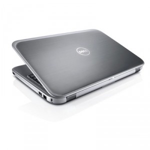 Dell Inspiron 5520 Intel® Core™ i3 Processzor-2370 (2.4GHz) - 4GB Memória - 500GB HDD - Radeon 7670M 1GB - Linux - 3 év szervíz garancia - ezüst