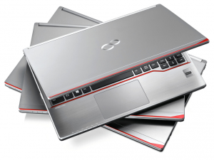 Fujitsu Lifebook E756 notebook 15.6 HD/Core™ i5-6200U/4GB/500GB/Win10-7 Pro/dokk