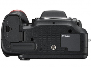 Nikon D7200 fekete fényképezőgép + 18–140mm AF-S DX NIKKOR VR