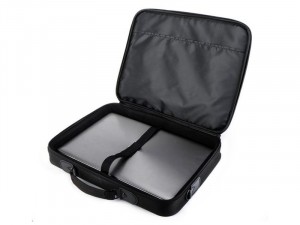 TOO 15,6 fekete notebook táska és HP 1000 vezetékes egér