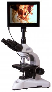 Levenhuk MED D20T LCD digitális trinokuláris mikroszkóp
