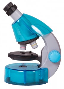 Levenhuk LabZZ M101 Kék mikroszkóp - Német könyvvel