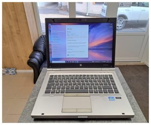 HP Elitebook 8470P 14,1 i5-3360M Processzor, 4GB, 500GB HDD, 3G, DVD, CAM, Intel® HD, ezüst használt laptop