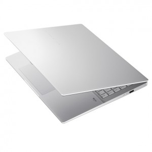 Asus VivoBook S16 S3607CA 16 WUXGA 144Hz Intel® Core™ Ultra 7 255H, 16GB, 512GB SSD, Intel® Arc 140T, Windows 11 Home, Ezüst Laptop