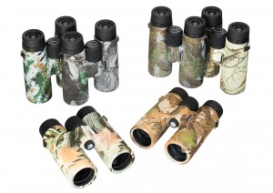 Levenhuk Camo 10x42 kétszemes távcső irányzékkal (Moha)