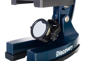 Discovery Centi 02 mikroszkóp és könyv