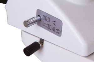 Levenhuk MED D35T LCD digitális trinokuláris mikroszkóp