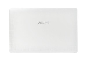 ASUS X501A-XX492D 15.6 HD Glare PDC 2020M, 2GB 1600,320GB, HM70 Express,0,3M webcam,802.11bgn,Bluetooth,6 cell 4400mAh, 1xUSB2.0,1xUSB3.0,1x VGA Port (mini D-Sub),1x HDMI,Free Dos fehér