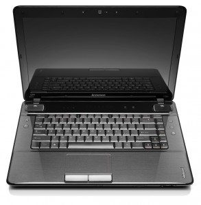 Lenovo Ideapad 15,6 HD LED Y560P - 59-070040