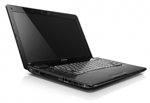 Lenovo Ideapad 15,6 HD LED Y560P - 59-070040